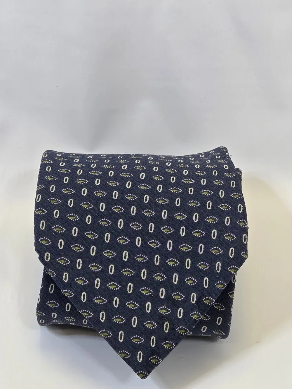 Vintage Giorgio Armani Cravatte 100% Silk Tie Made in Italy Navy Geometric